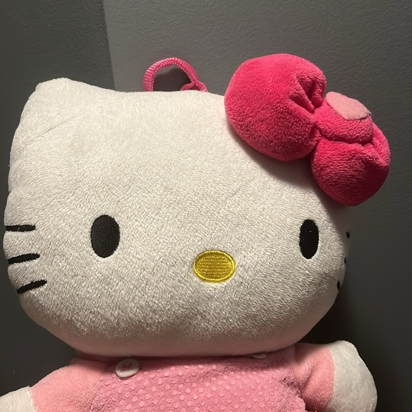 Hello Kitty Backpack - Picture 2 of 14